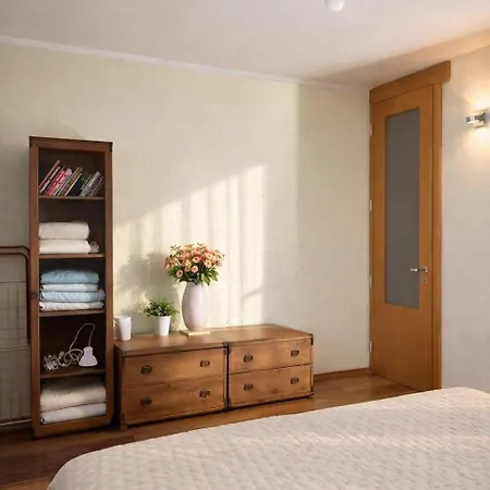Bright & Cozy Near